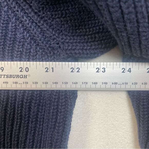Woolrich Navy Blue Knit Henley Style Sweater Size Medium - Picture 9 of 11